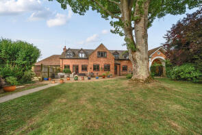 1 Darwin Lodge, Stable Lane, Northampton NN6 9NG
