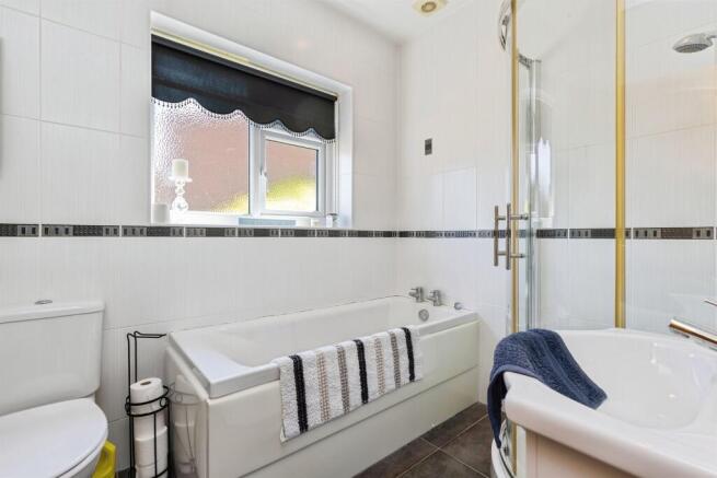 1 bed Detached Bungalow for sale Image 10