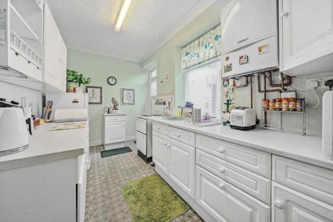 2 bed Terraced for sale Image 3