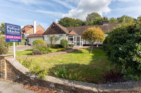 Sanderstead Court Avenue, Sanderstead