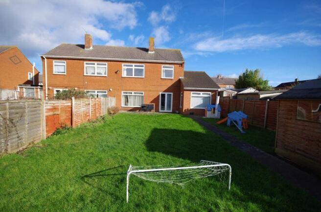 Rear garden (2...