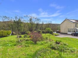 6, Rogart Terrace, Ynysybwl Road, Glyn-coch, Pontypridd CF37 3BH