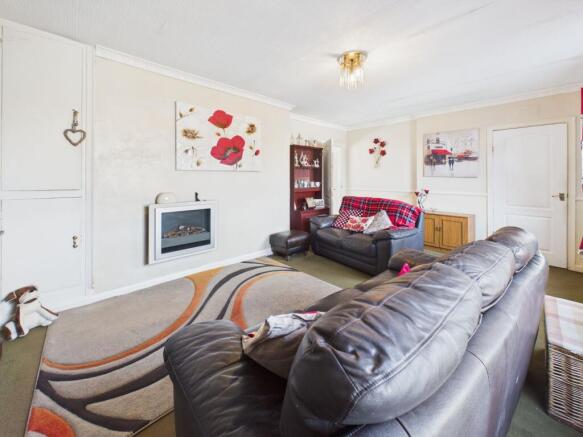 3 bed Semi-Detached for sale Image 5