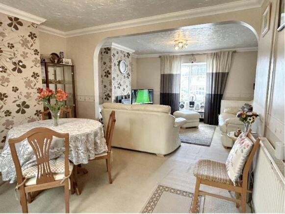 Sitting/Dining Area 
