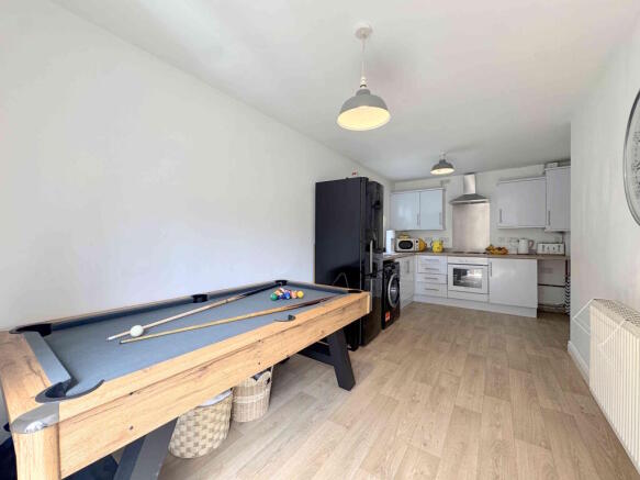 3 bed Detached for sale Image 6