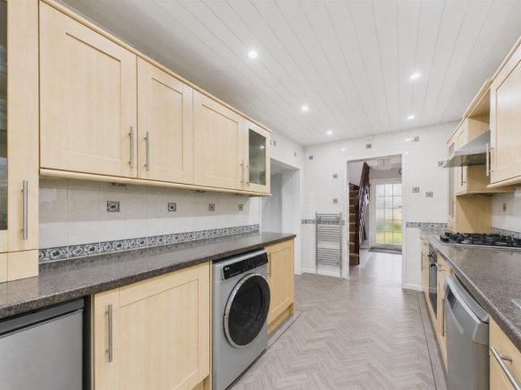 2 bed Detached Bungalow for sale Image 10