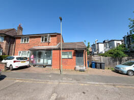 1b The Herons, Heronsgate, Edgware HA8 7LD