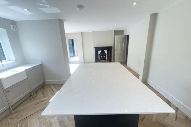 3 bed Bungalow for sale Image 8