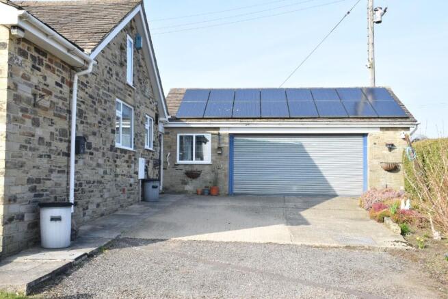Garage & parking