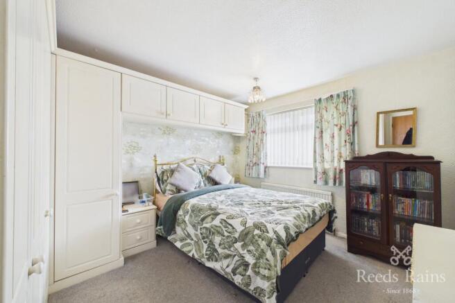2 bed Semi-Detached for sale Image 8