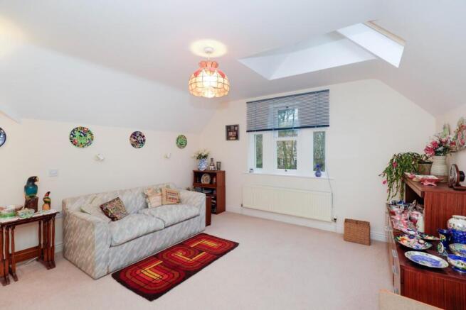 4 bed Town House for sale Image 7