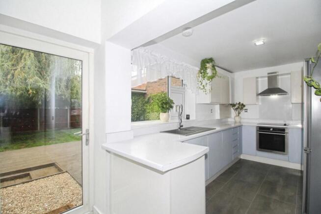 Azalea Drive, Burbage, Hinckley, LE10 photo 4