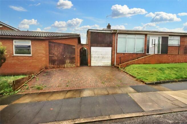 Driveway/Garage