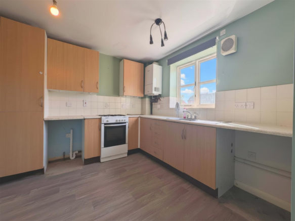 3 bed Terraced for sale Image 8
