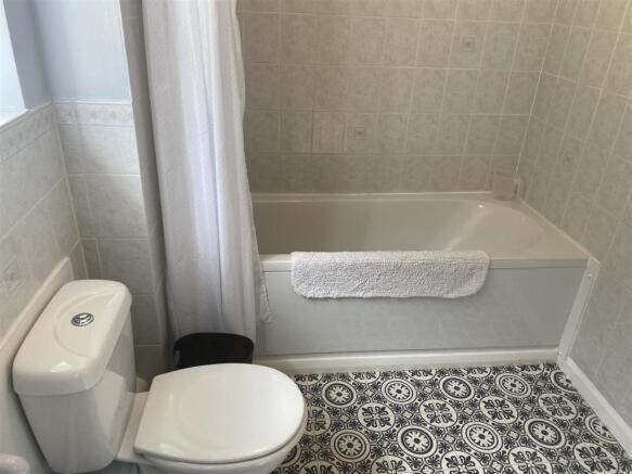 Upstairs Family Bathroom