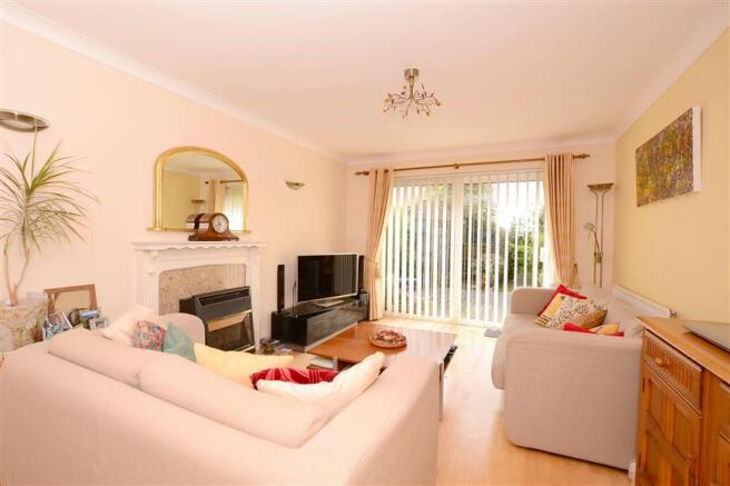 Lounge / Dining Room