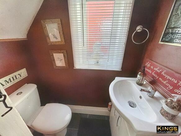 3 bed Semi-Detached for sale Image 10