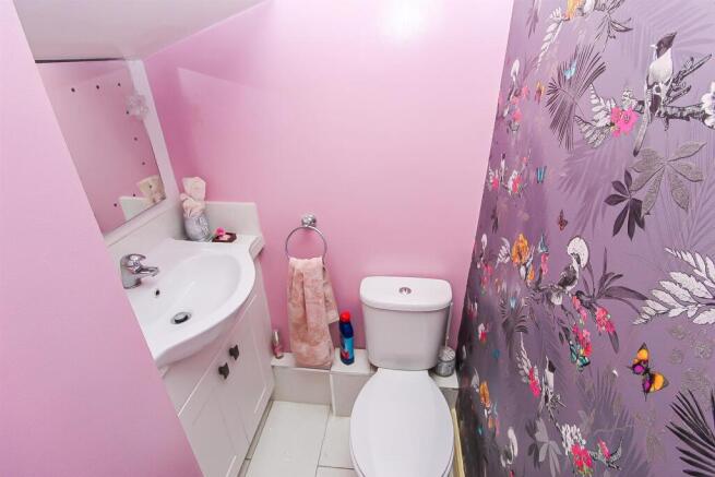 3 bed Semi-Detached for sale Image 6