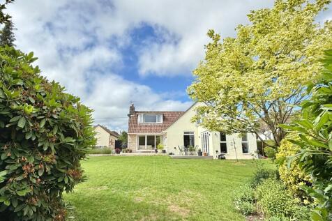 Oaks Drive, St. Leonards, BH24 2QR