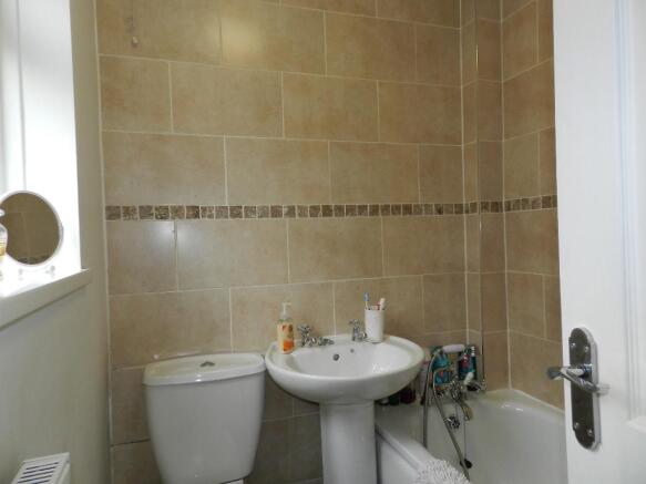 Rowlett Road, Corby, Northamptonshire, NN17 - View 6