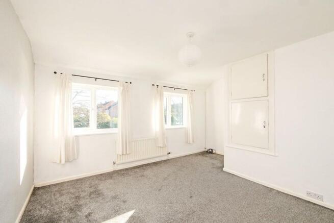3 bed Terraced to rent Image 5