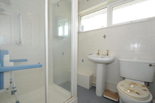 Shower Room.jpg