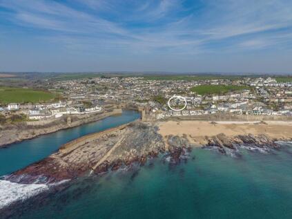 An Krow, Porthleven, South Cornwall