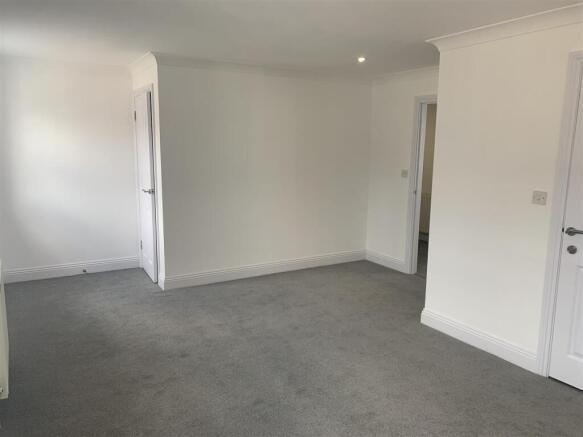 Bedroom 1.jpeg