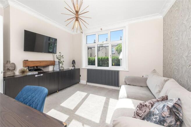 4 bed Semi-Detached for sale Image 5