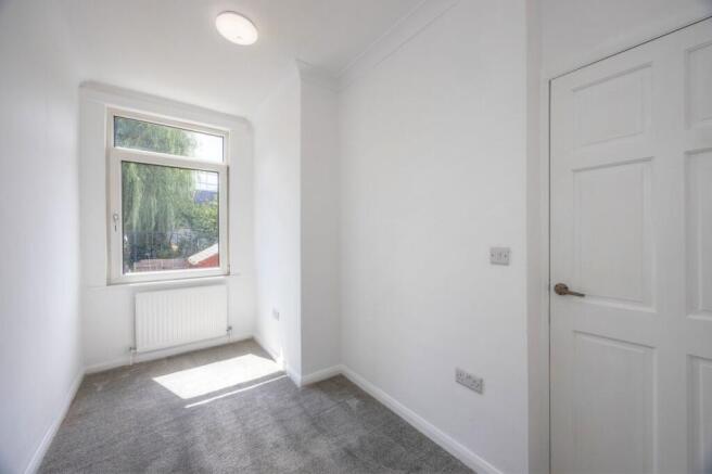3 bed Terraced to rent Image 9