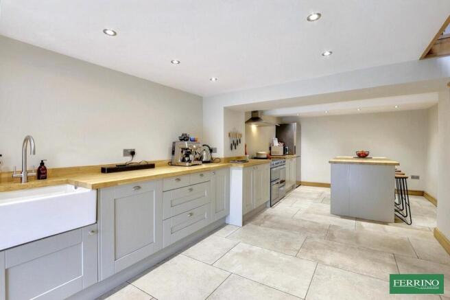 Kitchen/Dining Room