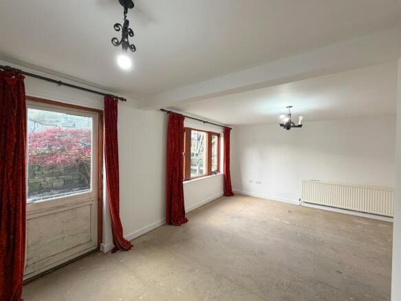 2 bed Semi-Detached for sale Image 4