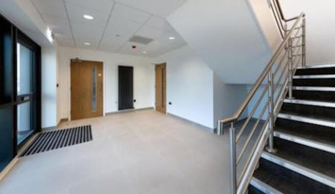 696 Stirling Road 7.jpg