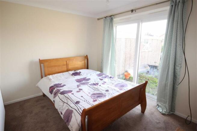 BEDROOM 2