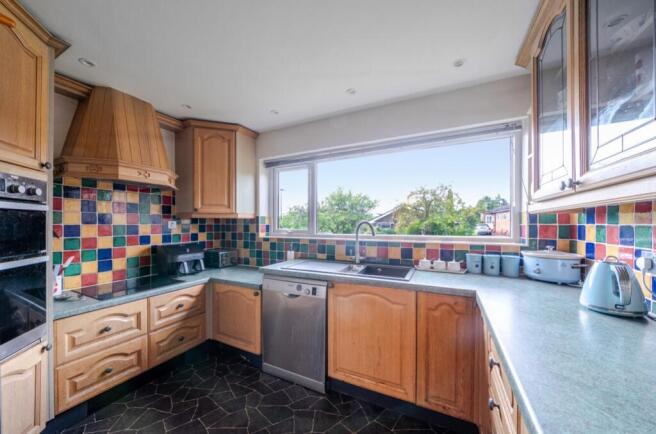 2 bed Detached for sale Image 6