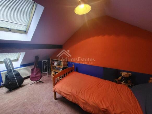 3 bed Terraced for sale Image 8