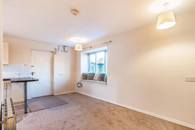 Lounge/Kitchen
