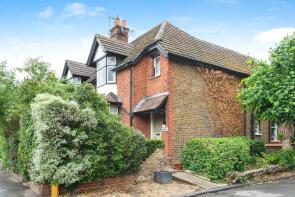 88b, Kingston Road, Leatherhead KT22 7BT