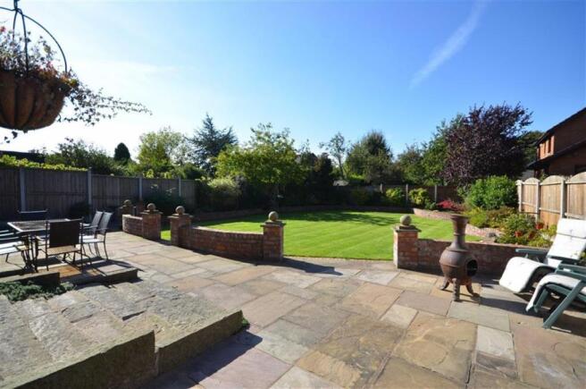 Feature Rear Garden