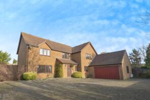 Thisldo, Pescot Avenue, Longfield DA3 7NA