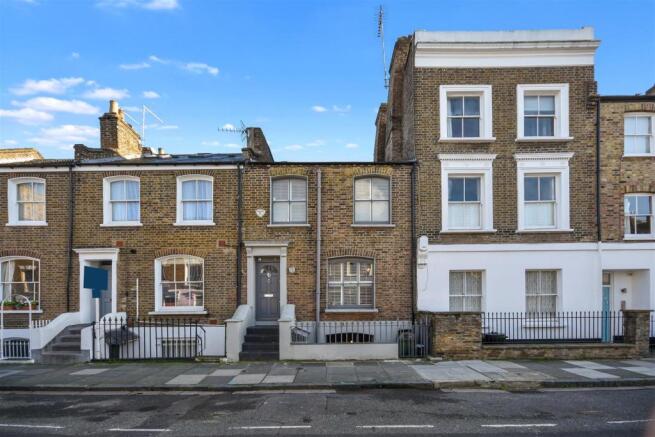 Masbro Road - Exterior.JPG