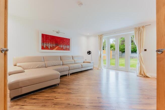 244D Barton Road, Barton Seagrave-5.jpg