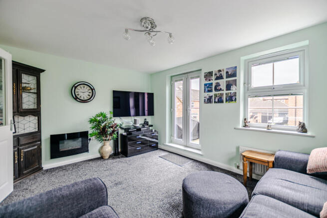 4 bed Semi-Detached for sale Image 10