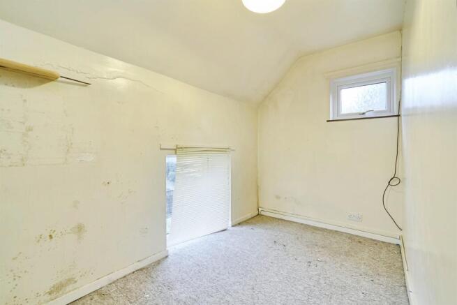 2 bed Terraced for sale Image 5
