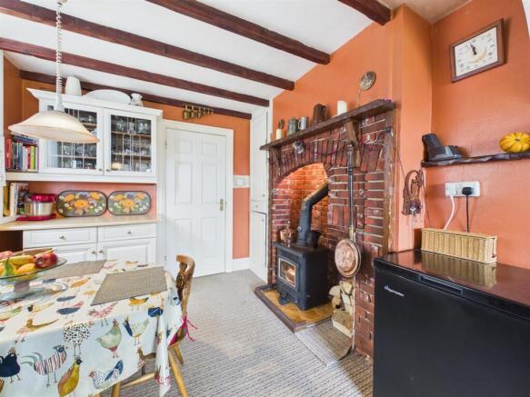 3 bed Detached for sale Image 8