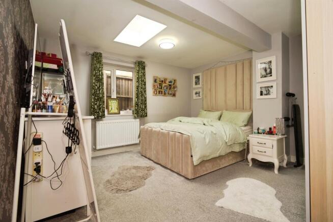 3 bed Detached Bungalow for sale Image 8