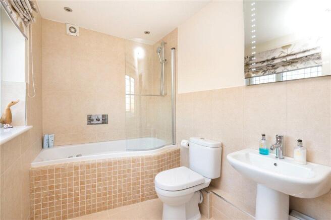 Master En-Suite
