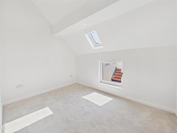 2 bed House for sale Image 6