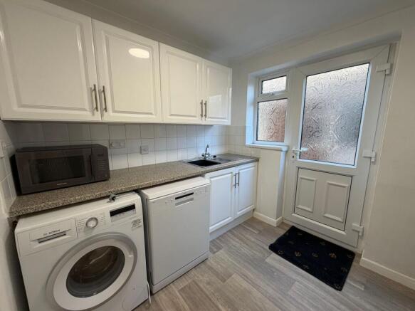 5 bed Detached for sale Image 11