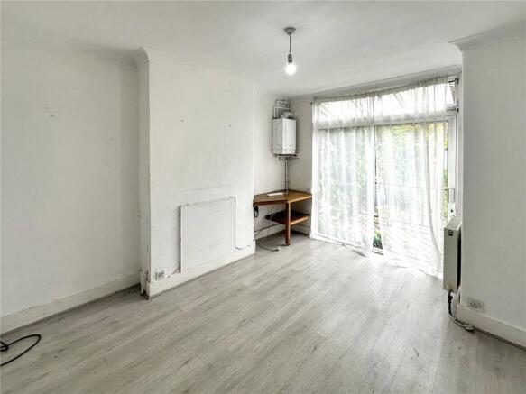 Harefield Road, Uxbridge, UB8 photo 4